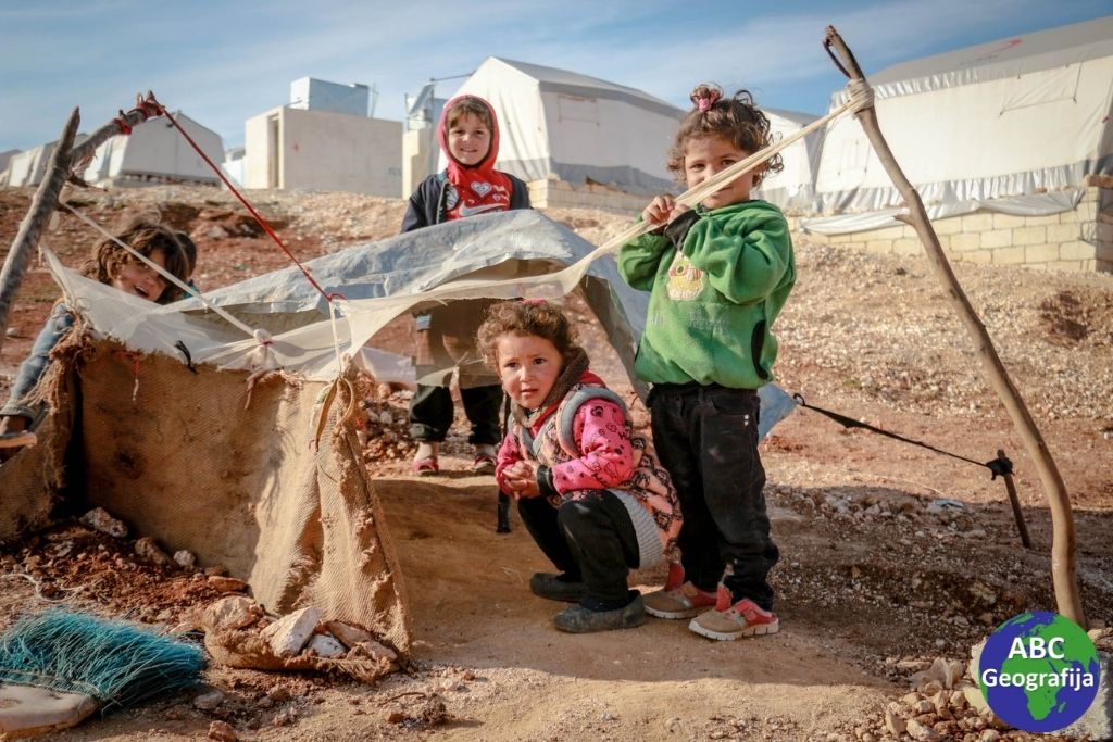 Djeca u izbjegličkom kampu