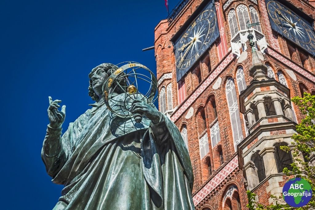 Spomenik Nikoli Koperniku u rodnom Torunju
