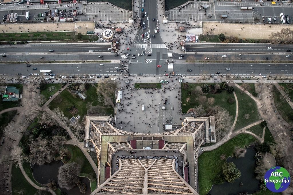 Pogled s Eiffelovog tornja