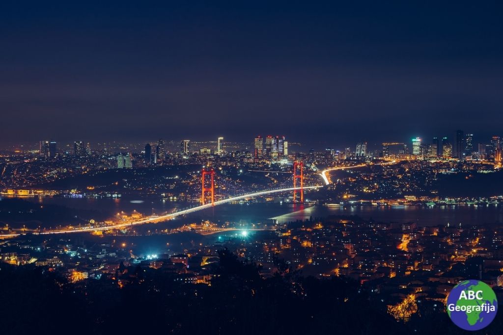Istanbul noću