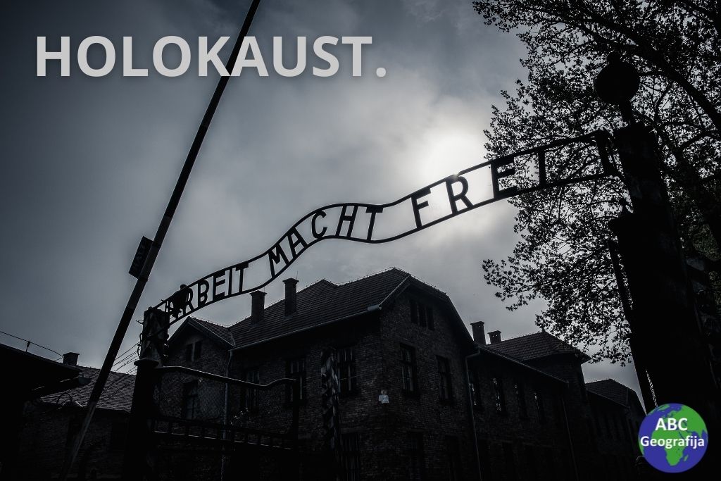 Ulaz u logor Auschwitz - Arbeit macht frei