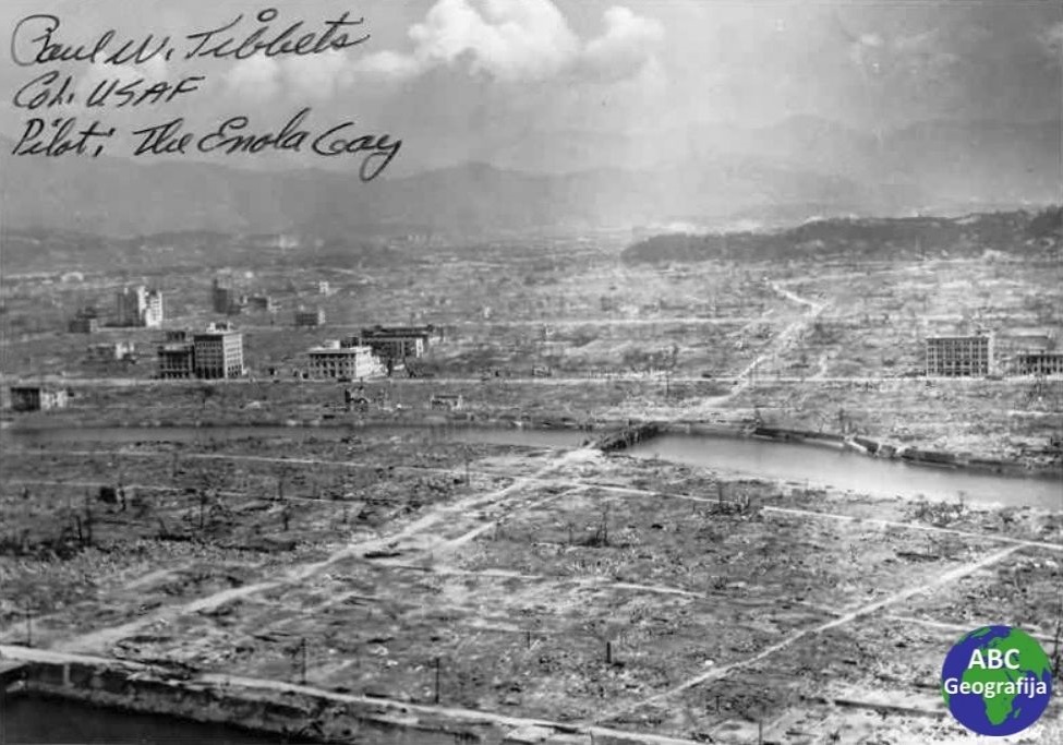 Poslije eksplozije atomske bombe iznad Hirošime, 6. kolovoza 1945. godine