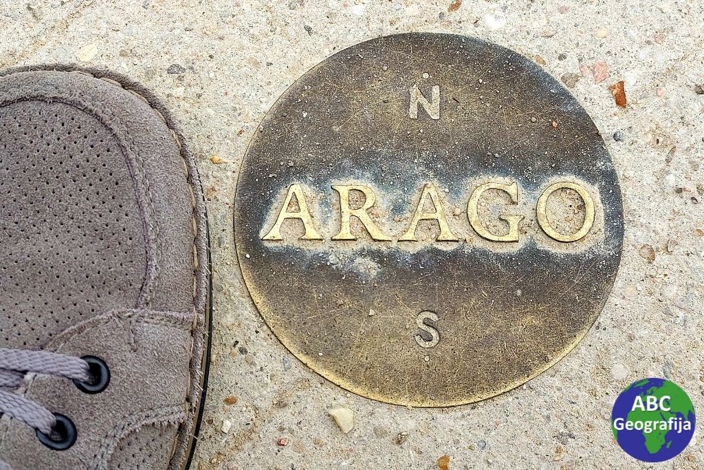 Početni pariški meridijan - Arago medaljon