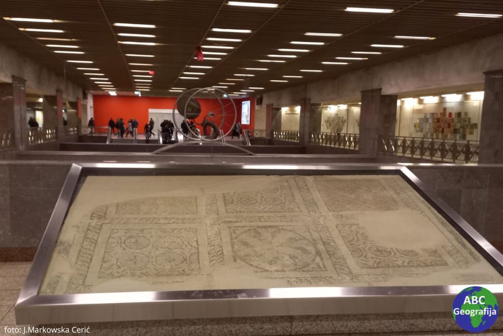 Fragment podnog mozaika (metro stanica Syntagma)